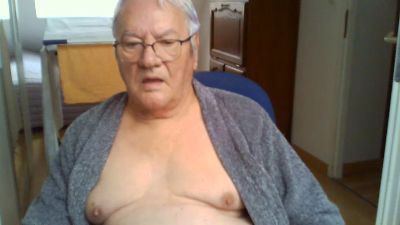 Contact27110 live cam on Cam4