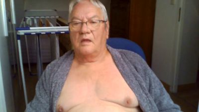 Contact27110 live cam on Cam4