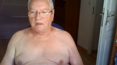 Contact27110 live cam on Cam4