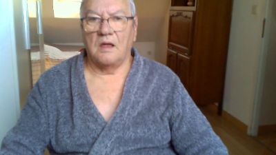 Contact27110 live cam on Cam4