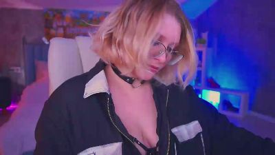 CoolTatiss live cam on Cam4
