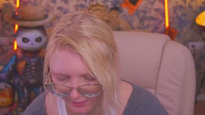 CoolTatiss live cam on Cam4
