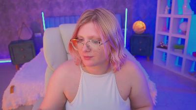 CoolTatiss live cam on Cam4