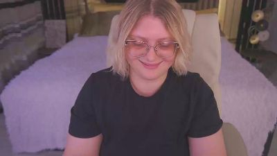 CoolTatiss live cam on Cam4
