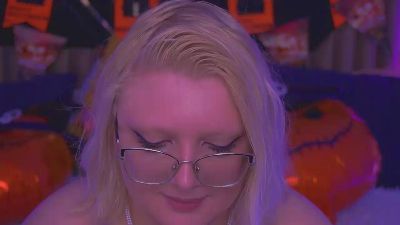 CoolTatiss live cam on Cam4