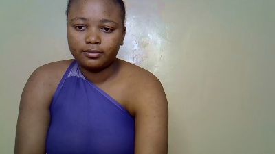 Coolpretty234 live cam on Cam4