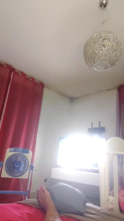 Coppiacalda88 live cam on Cam4