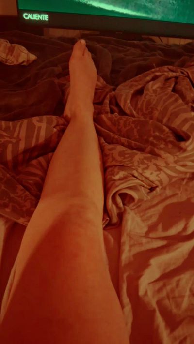Coppiaspaziale live cam on Cam4