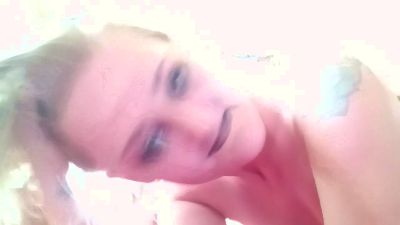 CoraLineStar1 live cam on Cam4