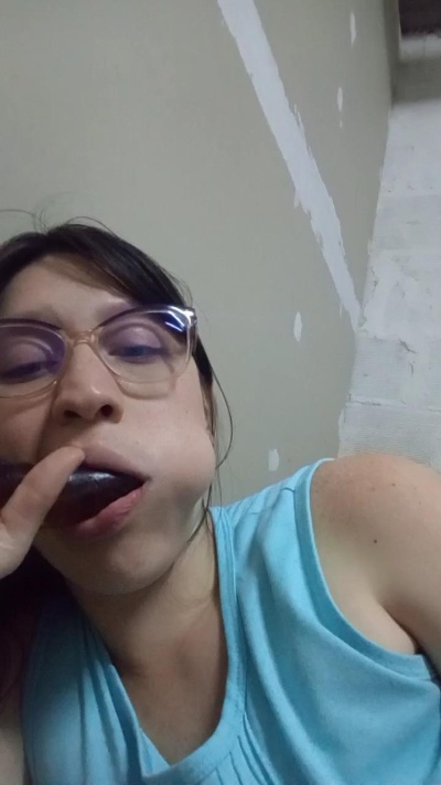 Coral_Mateo live cam on Cam4