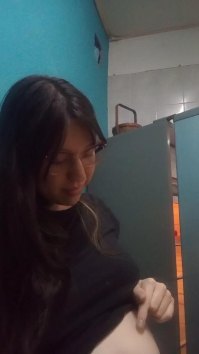 Coral_Mateo live cam on Cam4