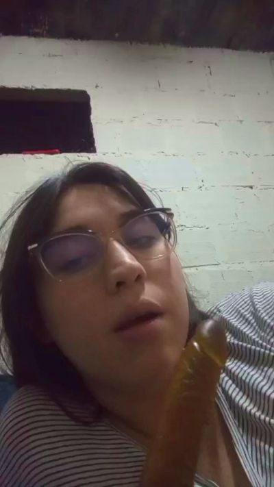 Coral_Mateo live cam on Cam4