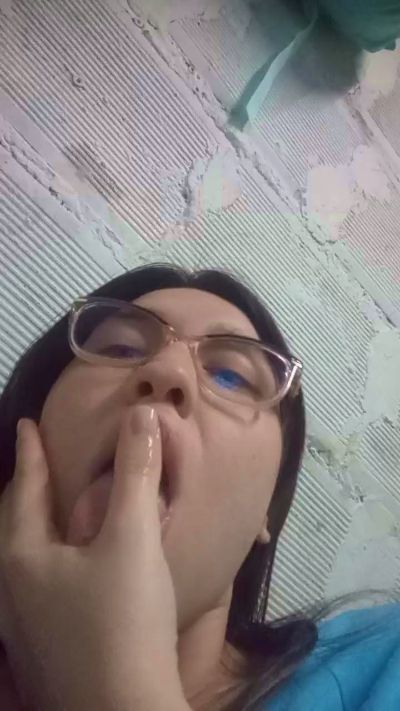 Coral_Mateo live cam on Cam4