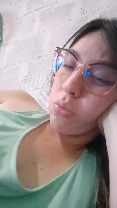 Coral_Mateo live cam on Cam4