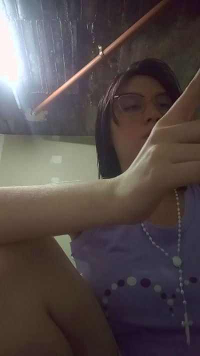 Coral_Mateo live cam on Cam4