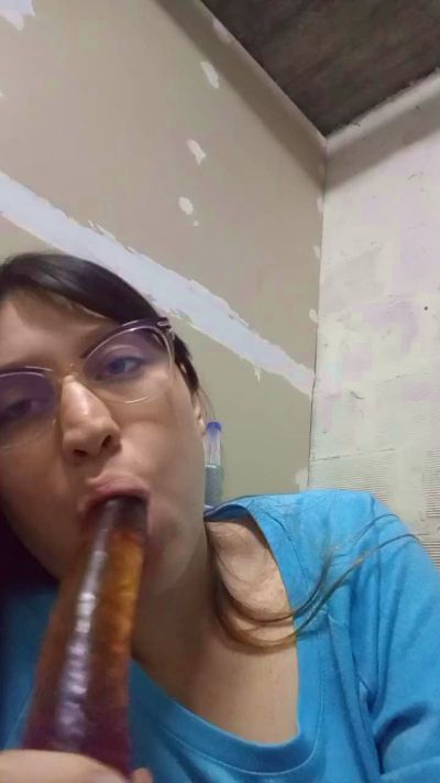 Coral_Mateo live cam on Cam4