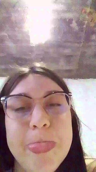 Coral_Mateo live cam on Cam4