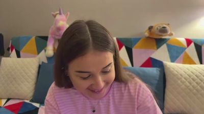 CoralieViccica live cam on Cam4