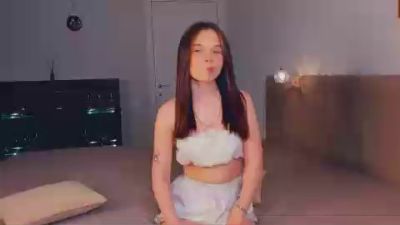 CoreenIp live cam on Cam4
