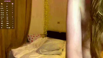 CoreneAustgen live cam on Cam4