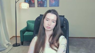 CorieMulaney live cam on Cam4