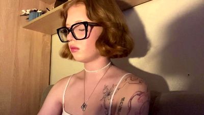CorinnaRemian live cam on Cam4