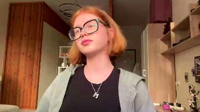 CorinnaRemian live cam on Cam4