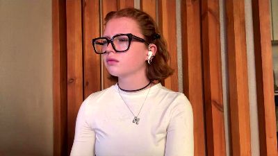 CorinnaRemian live cam on Cam4