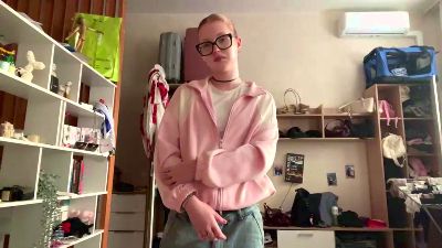 CorinnaRemian live cam on Cam4