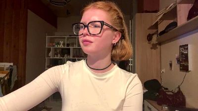CorinnaRemian live cam on Cam4