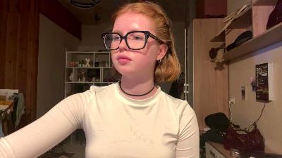 CorinnaRemian live cam on Cam4