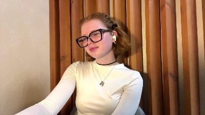 CorinnaRemian live cam on Cam4