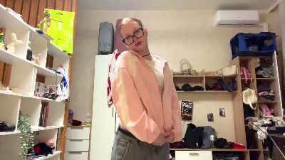 CorinnaRemian live cam on Cam4