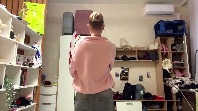 CorinnaRemian live cam on Cam4
