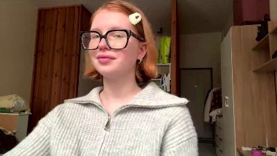 CorinnaRemian live cam on Cam4