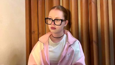 CorinnaRemian live cam on Cam4