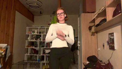 CorinnaRemian live cam on Cam4