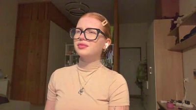 CorinnaRemian live cam on Cam4