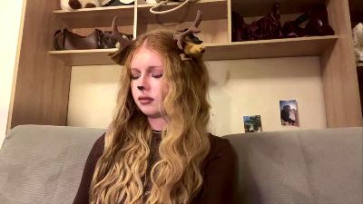 CorinnaRemian live cam on Cam4
