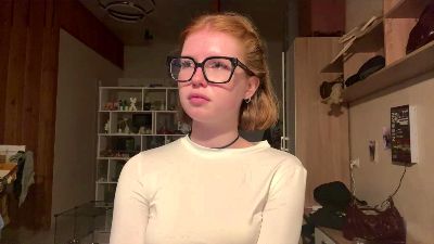 CorinnaRemian live cam on Cam4