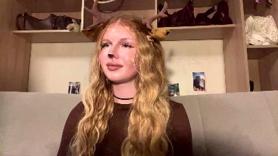 CorinnaRemian live cam on Cam4