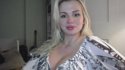 CorneliaBeauty Live Cam on Cam4