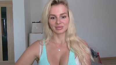CorneliaBeauty live cam on Cam4