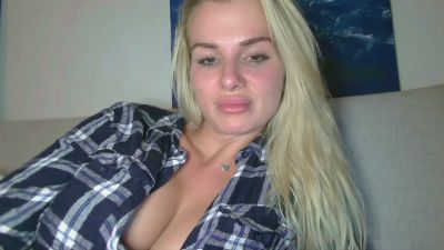 CorneliaBeauty live cam on Cam4