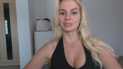 CorneliaBeauty live cam on Cam4