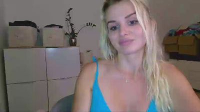 CorneliaBeauty live cam on Cam4