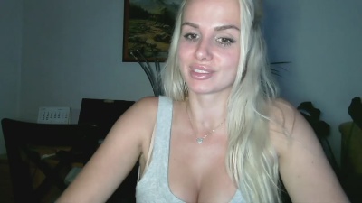 CorneliaBeauty live cam on Cam4