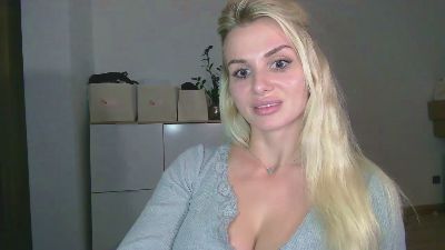 CorneliaBeauty live cam on Cam4