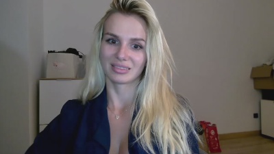 CorneliaBeauty live cam on Cam4