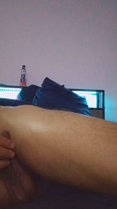 Coronaced live cam on Cam4